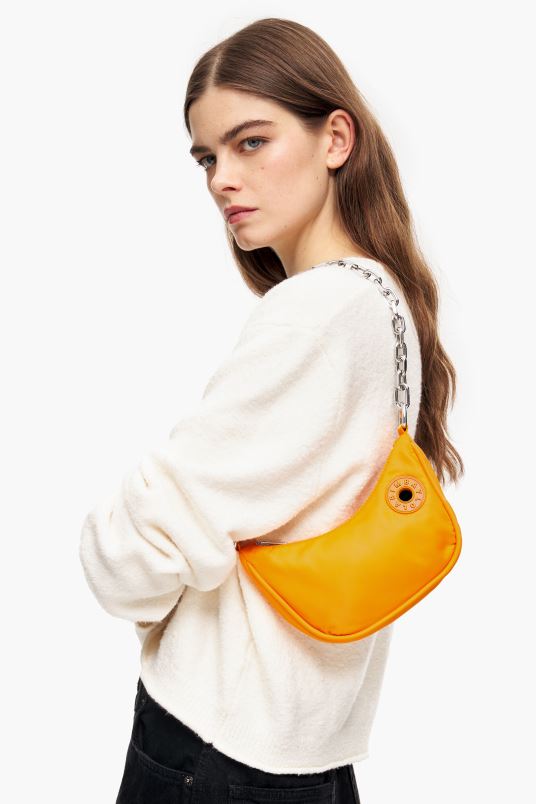 αξεσουάρ Bimba Y Lola νάιλον τσάντα φεγγαριού L2L28104 κρόκος