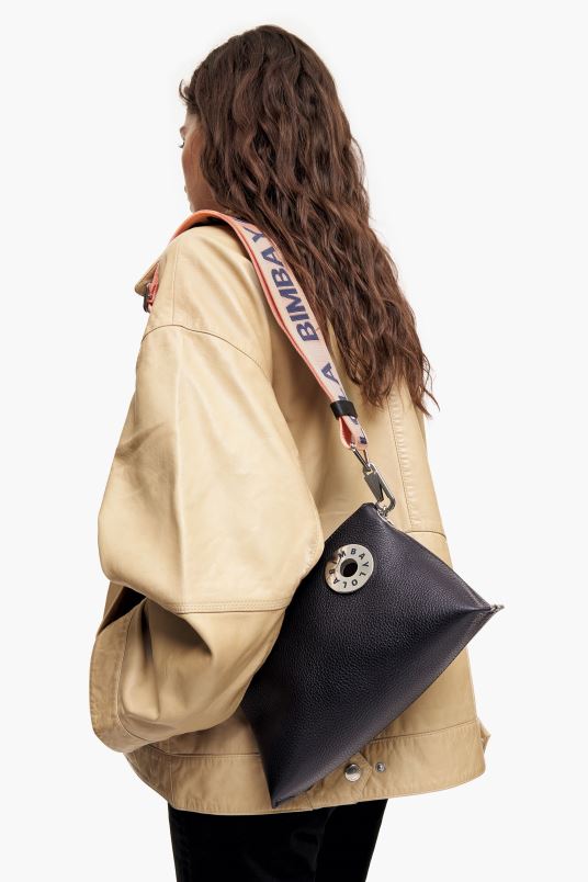 αξεσουάρ Bimba Y Lola δερμάτινη τσάντα τραπεζίου L2L2847 μαύρος