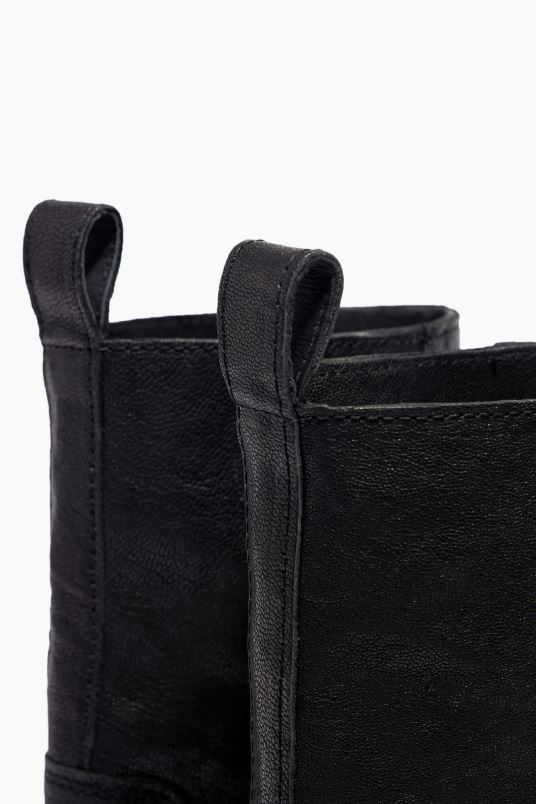 υποδήματα Bimba Y Lola δερμάτινη καουμπόικη μπότα L2L28601 μαύρος